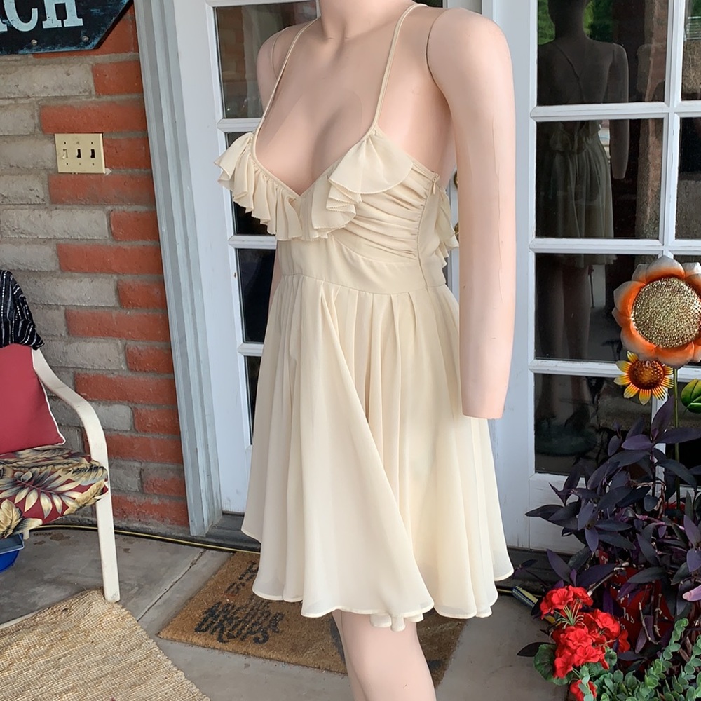 Beautiful Cream Ruffle Dress - Picture 9 of 9